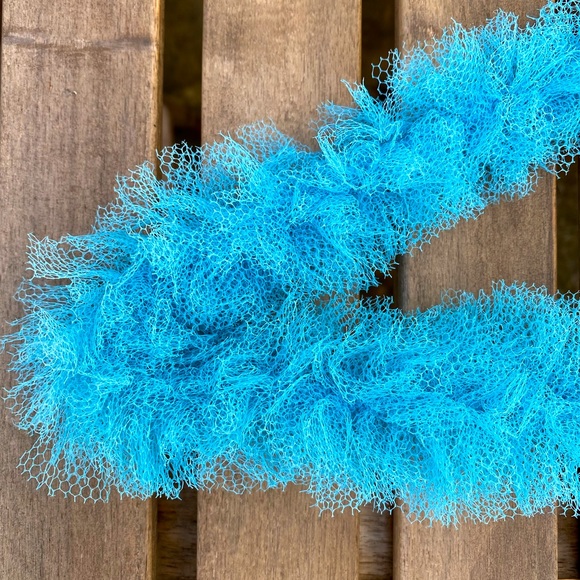 VTG Handmade Tulle Coat Hanger - Picture 2 of 2